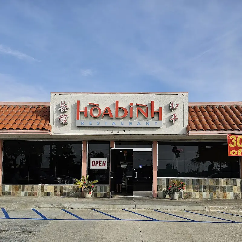 Hòa Bình Restaurant