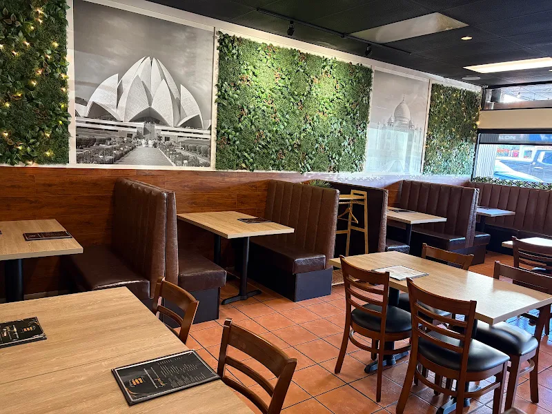 4 Seasons (Indian Chaat & Curry House)