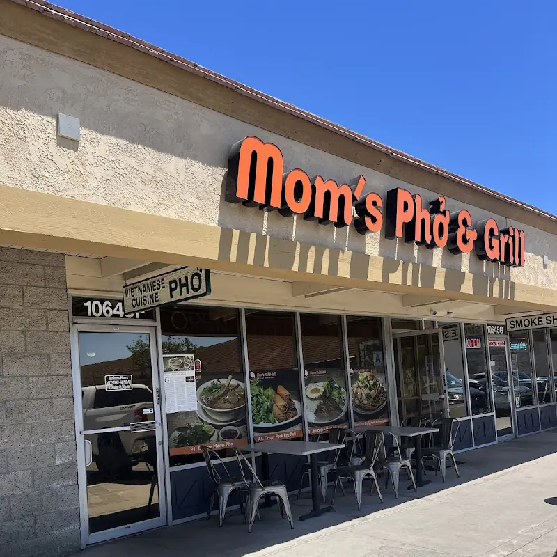 Mom's Pho & Grill