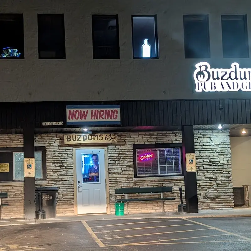 Buzdums Pub & Grill