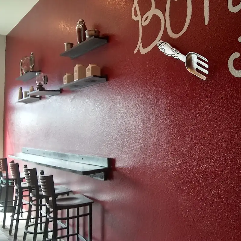Los Almendros Bakery