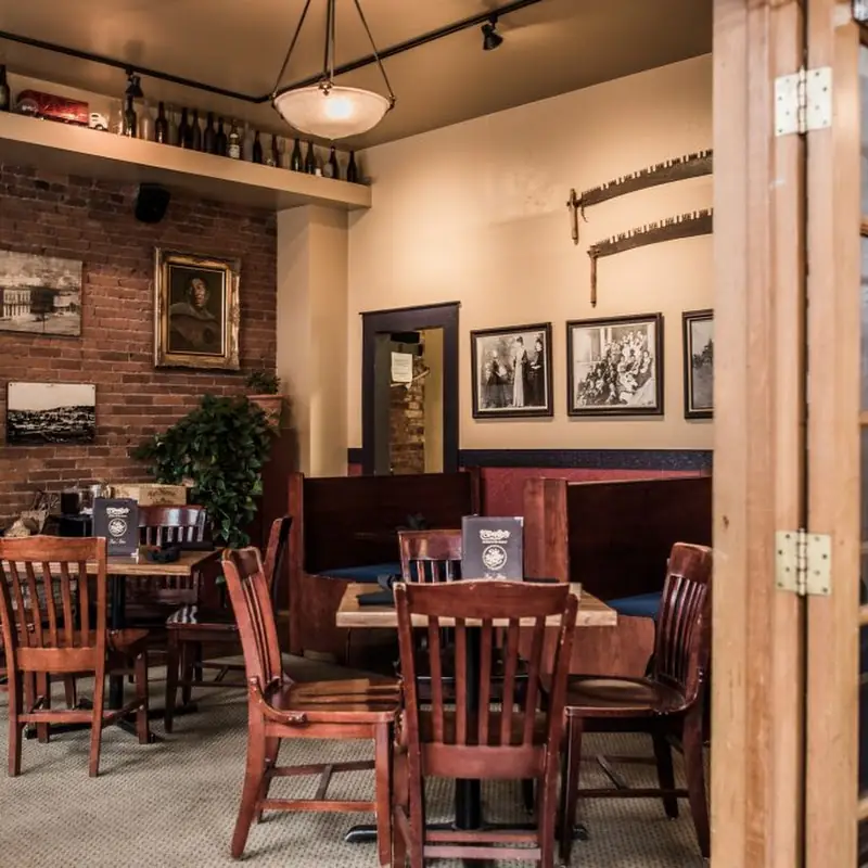 Charly's Pub & Grill