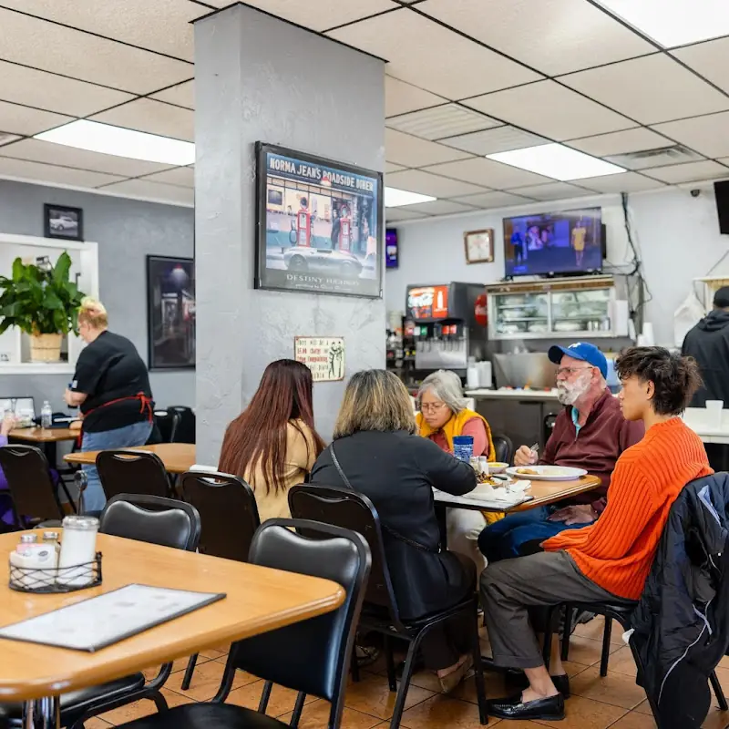 Weeze's Cafe