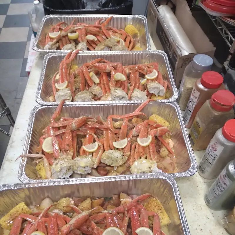 CRAB-ISLAND SEAFOOD -BULL FROG CORNER