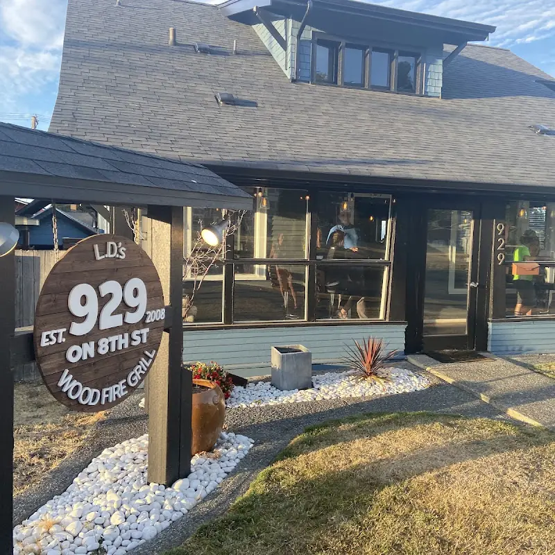 929 Woodfire Grill