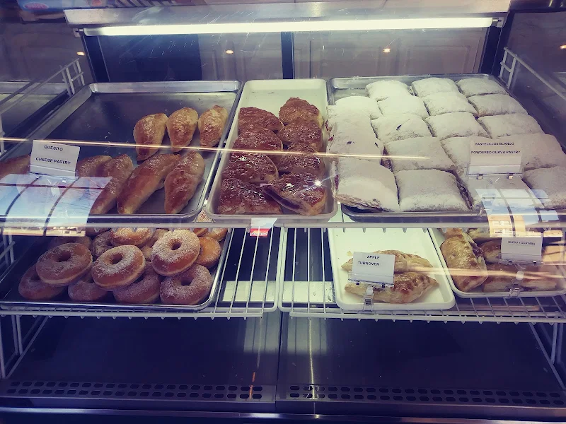 Isabela Bakery