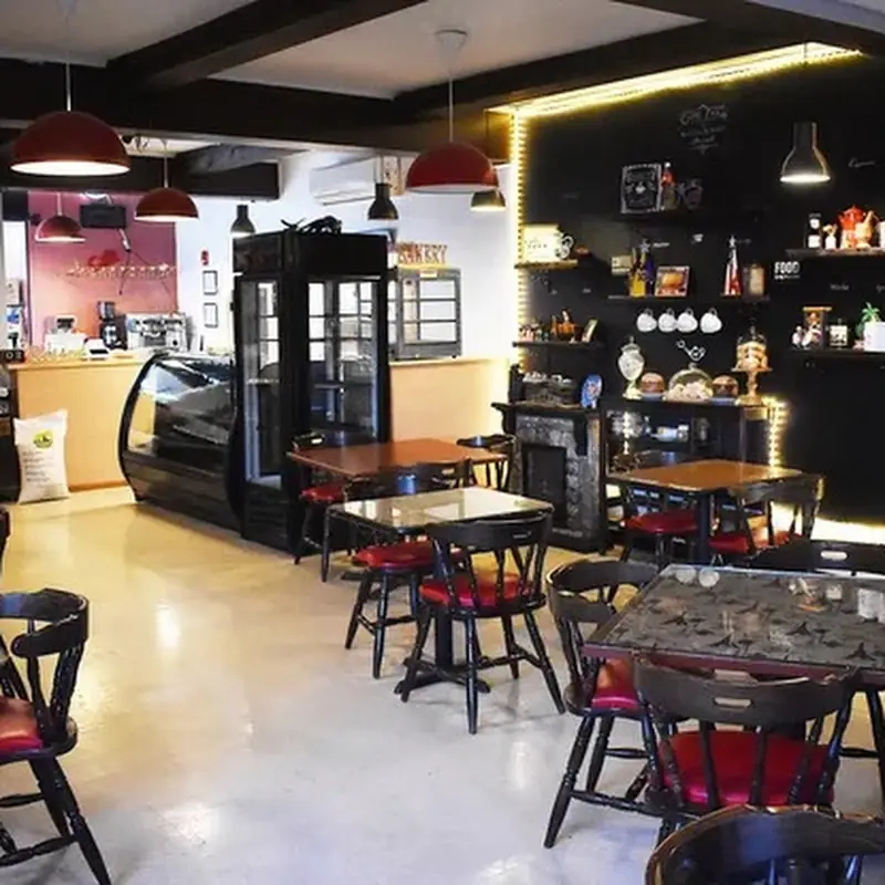 Puerto and Ecua Restaurant