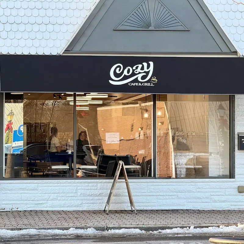 Cozy Cafe & Grill