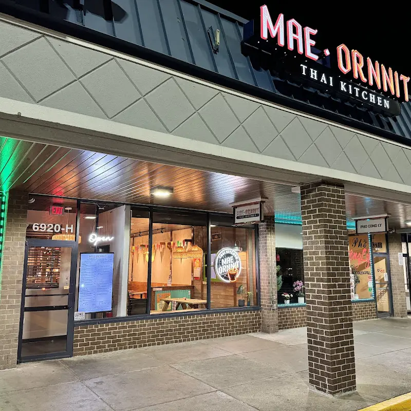 Mae Ornnit Thai Kitchen