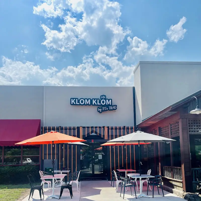 Klom Klom Thai Isan Cafe
