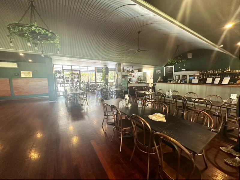 Bistro by the Dam