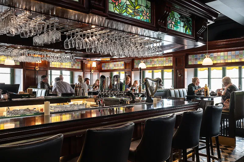 DORSAY Pub Britannique
