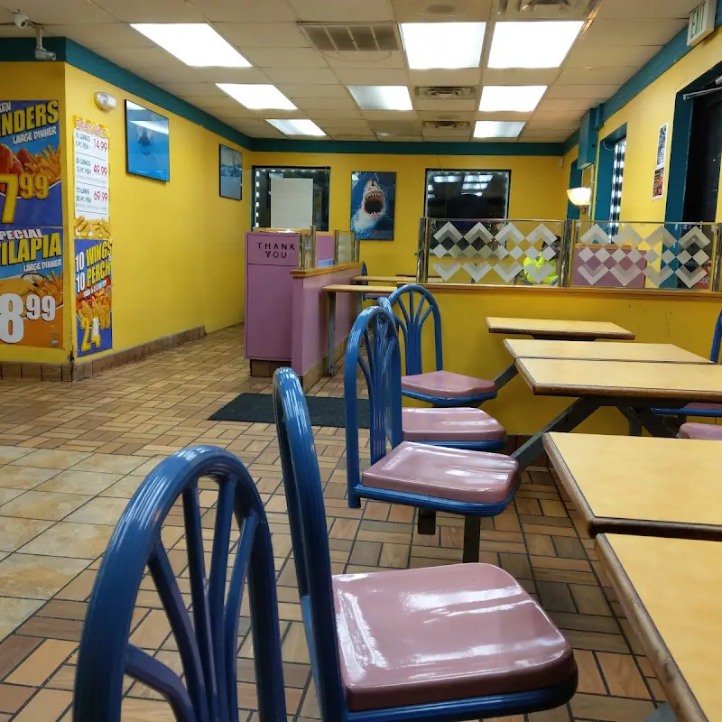 Shark's Fish & Chicken on 5th