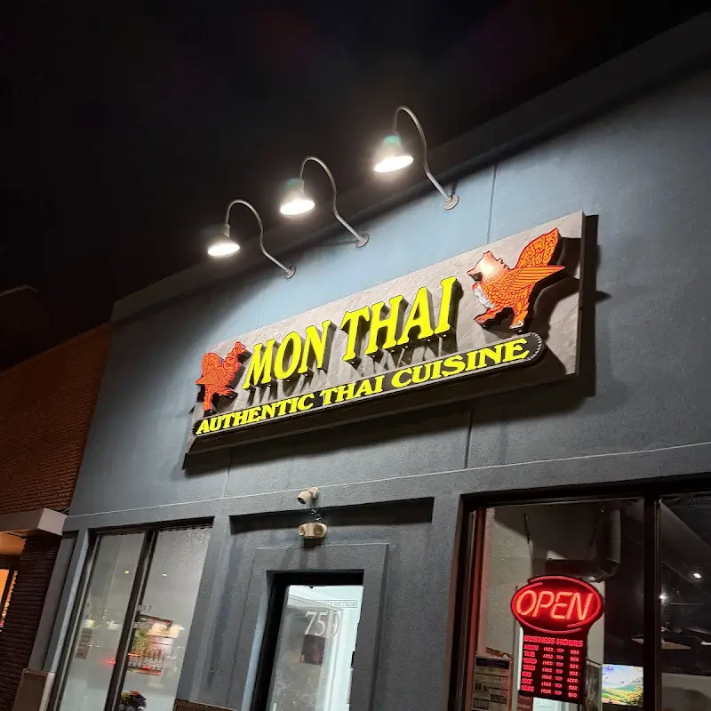 Mon Thai Santa Fe