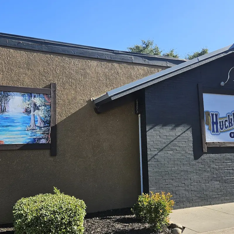 Huckleberry's Breakfast & Lunch