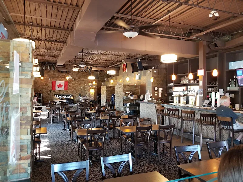 Magnums Bar and Eatery
