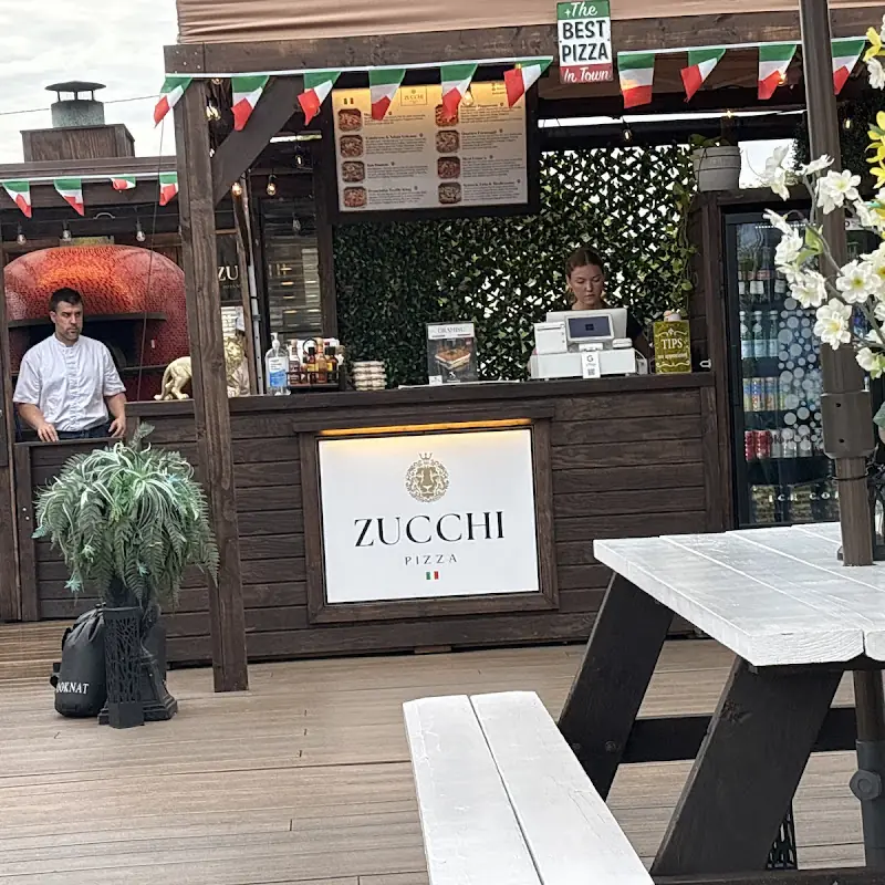Zucchi Pizza