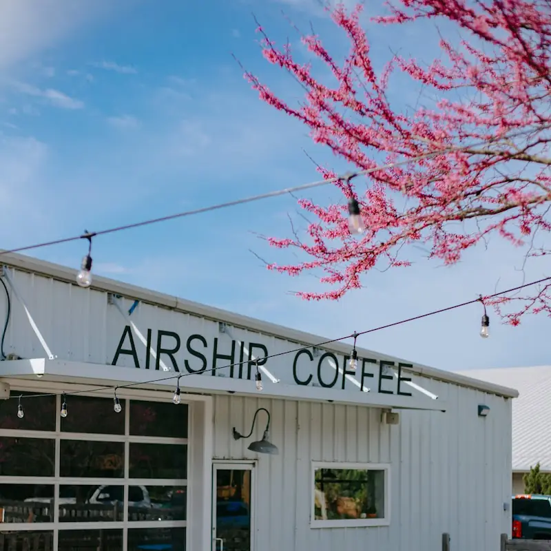 Airship Coffee at 5th Street