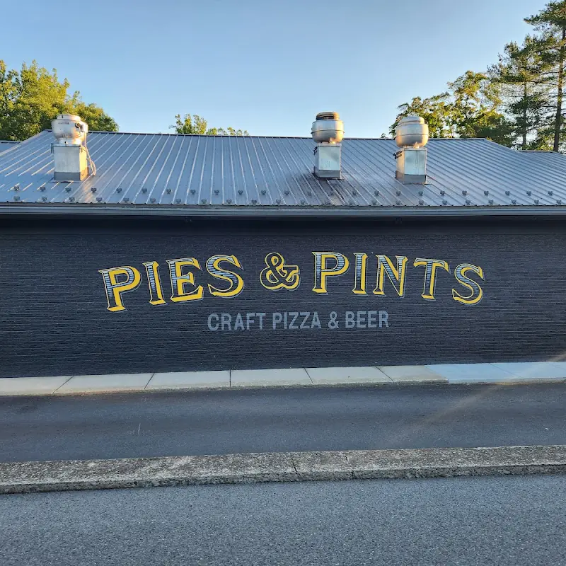 Pies & Pints - Fayetteville, WV