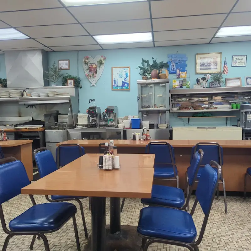 La Port's Pine Restaurant