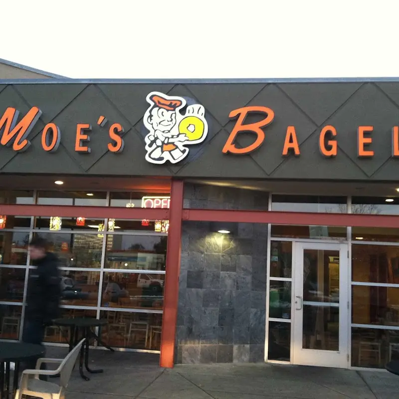 Moe's Broadway Bagel