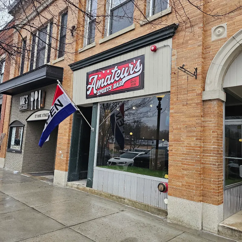 Amateur's Sports Bar