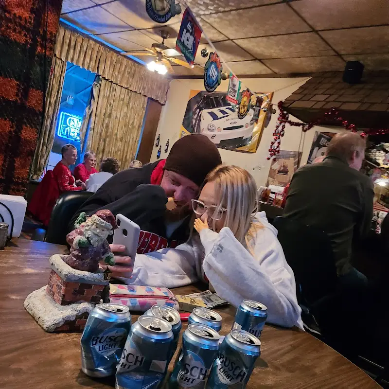 Max's Bar