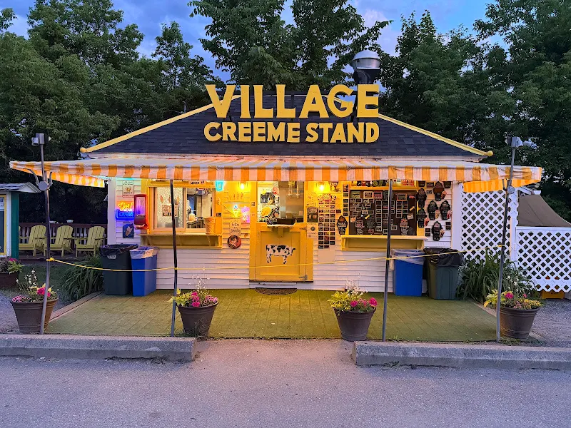 Village Creeme Stand