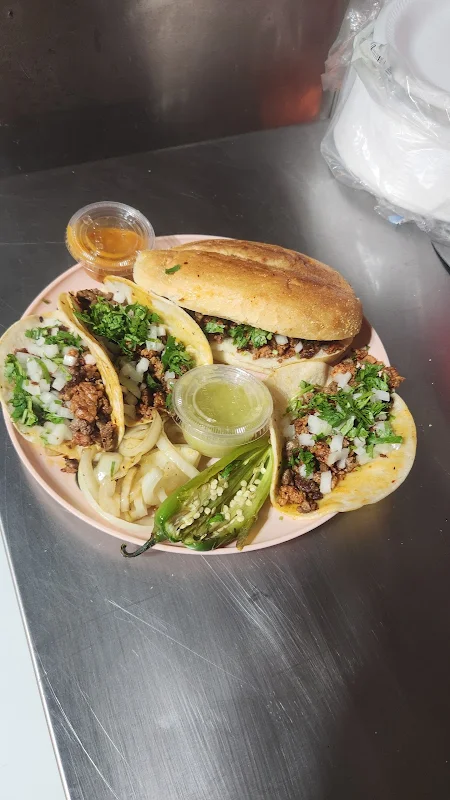 Tacos Las Momias