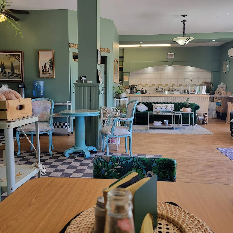 Simon's Snack Shoppe