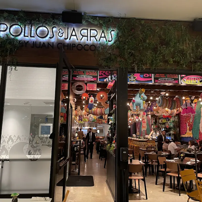 Pollos & Jarras