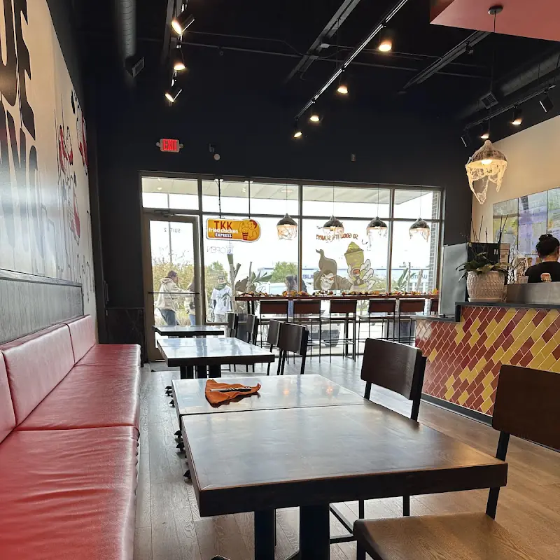 Kung Fu Tea / TKK Express Fried Chicken