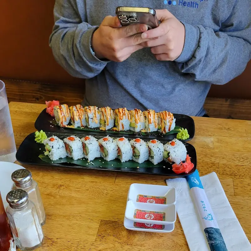 Sushi by the zoo