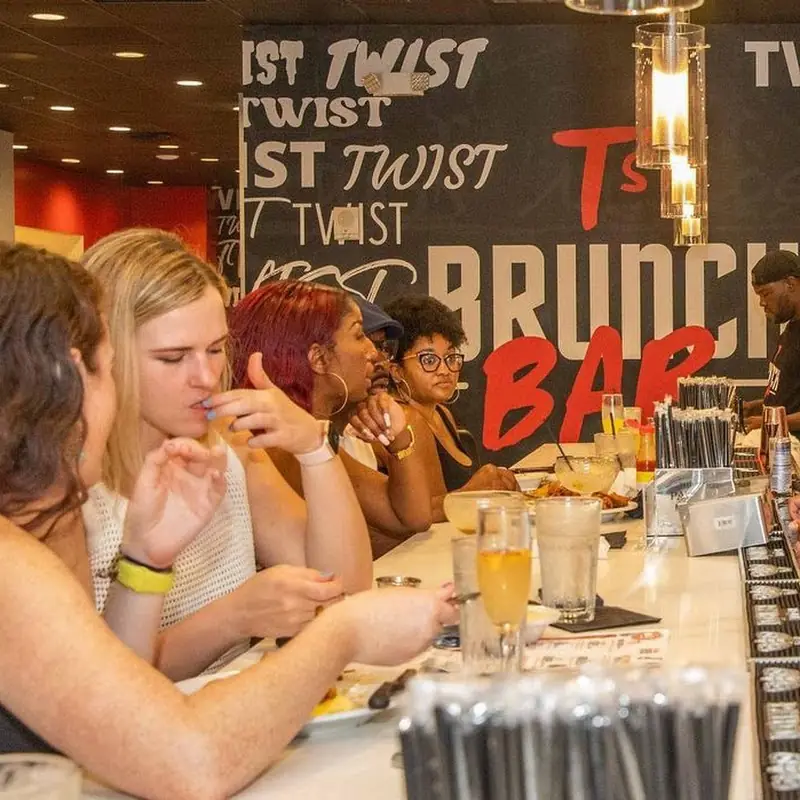 T's Brunch Bar
