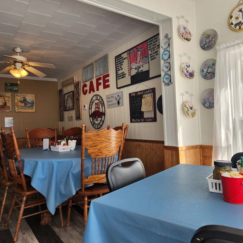 Bruce Cafe