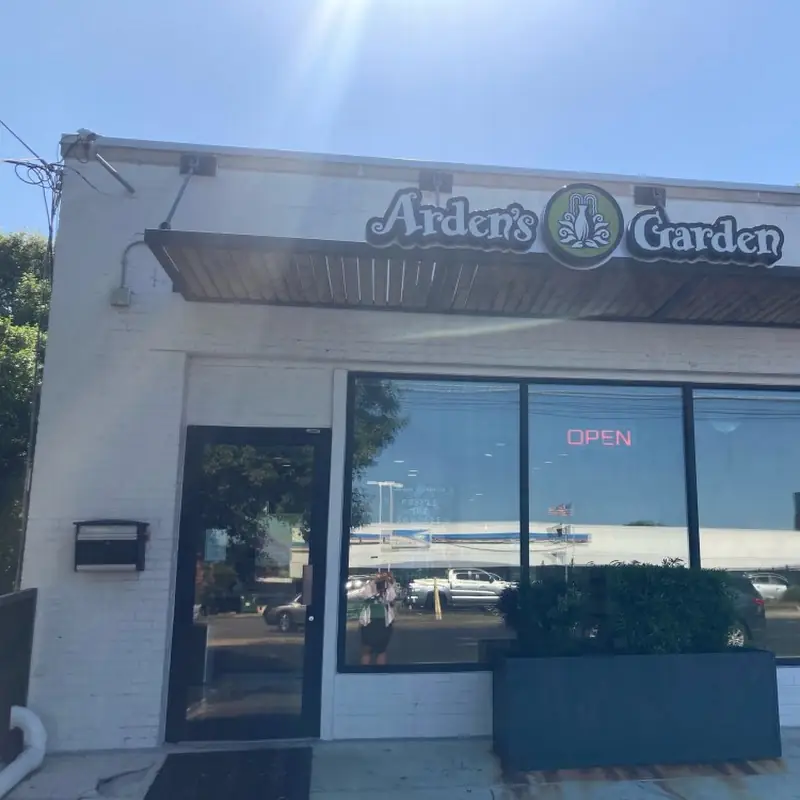 Arden's Garden Juice Bar & Smoothies Howell Mill