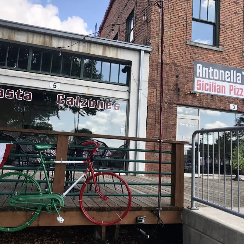 Antonella's II Sicilian Pizzeria