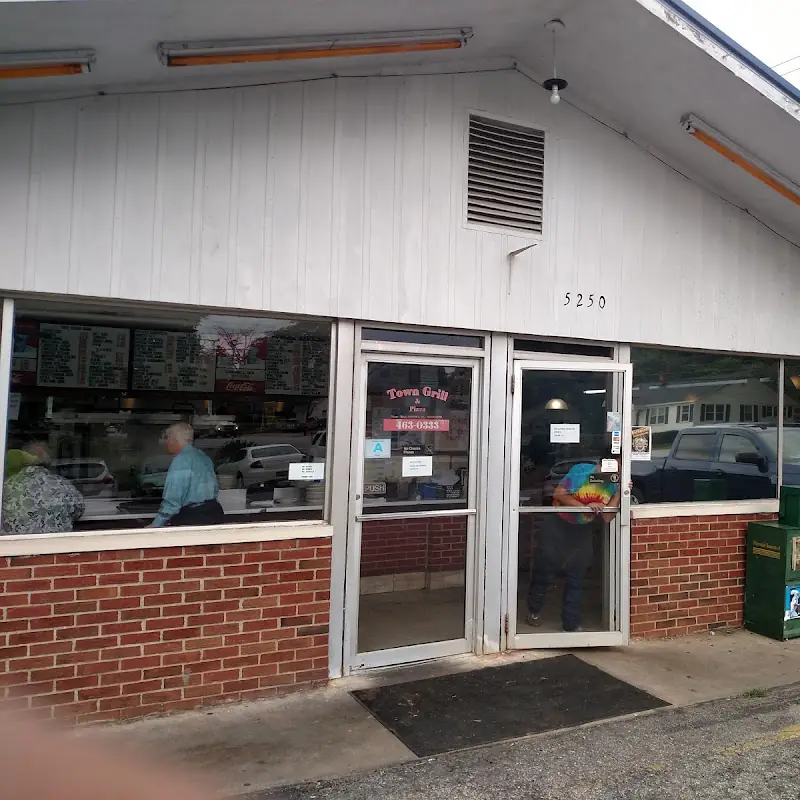 Town Grill & Pizza
