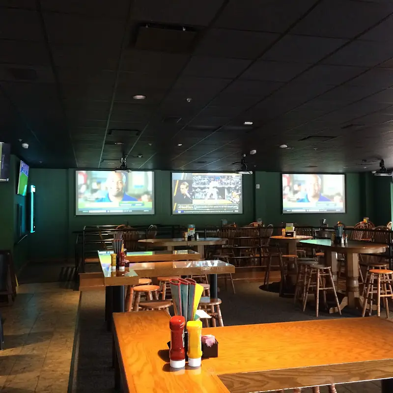 Tanners Bar and Grill