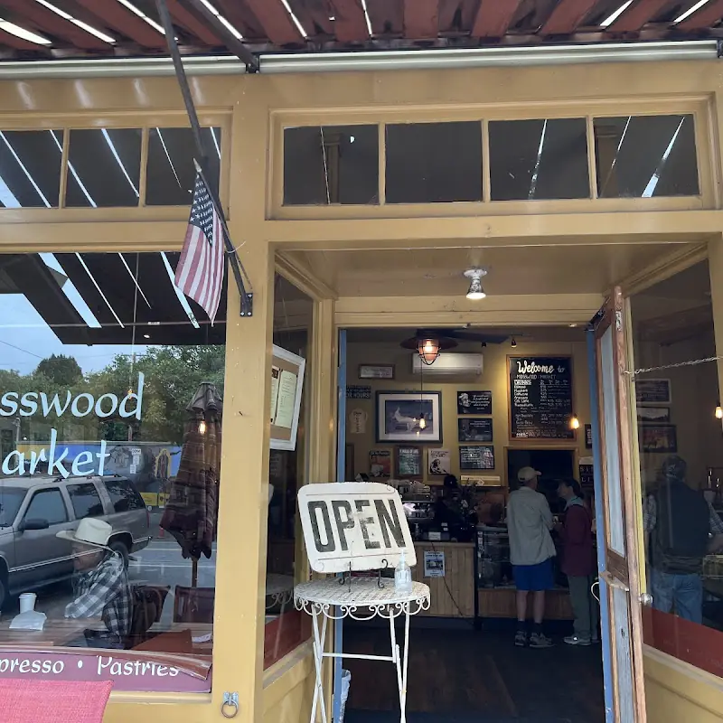 Mosswood Market