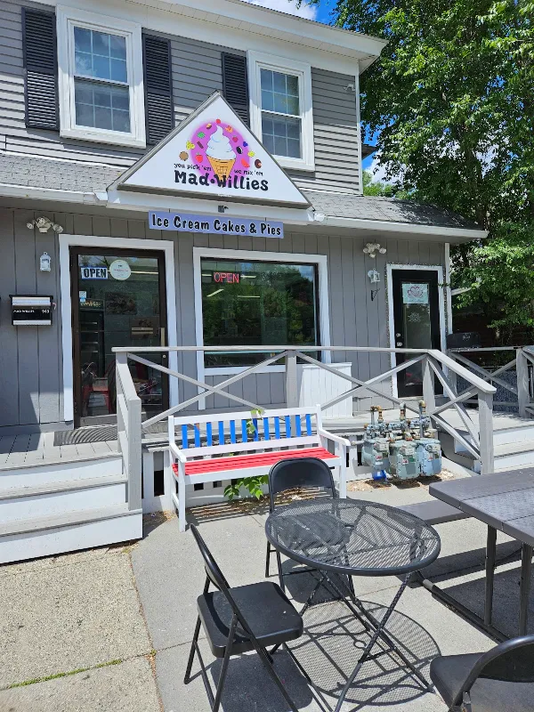 Mad Willie's Ice Cream