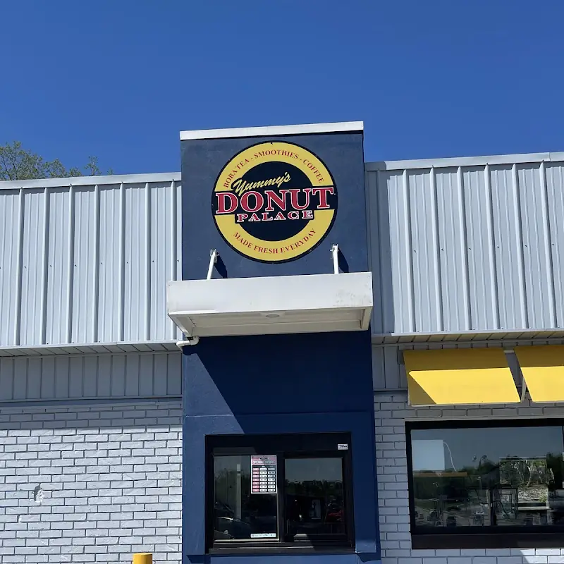 Yummy donut palace.boba.smoothies.coffee