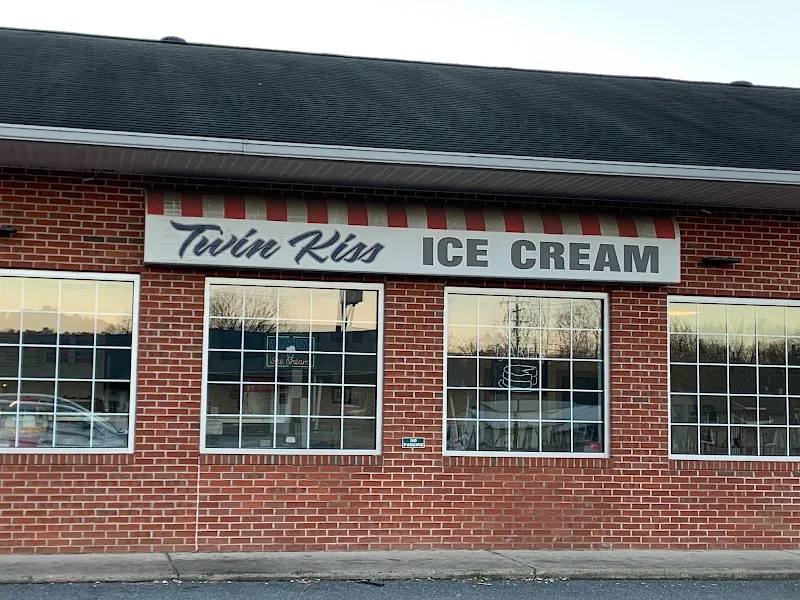 Twin Kiss Ice Cream