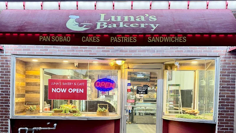 Luna’s Bakery & Cafe