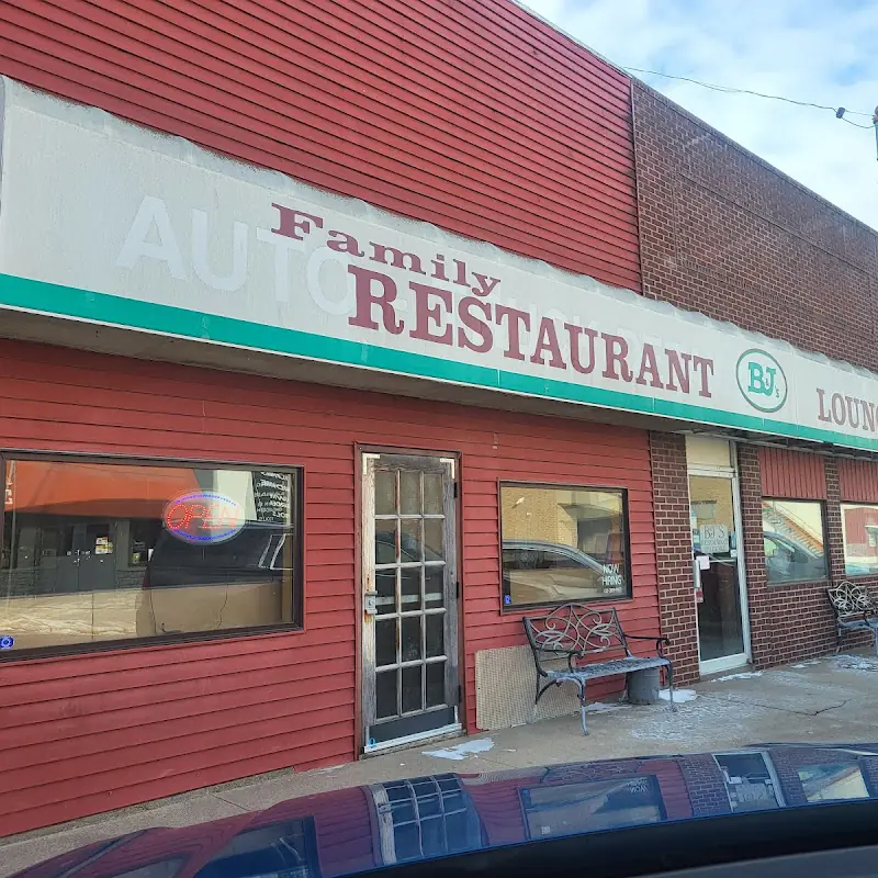 B&J's Family Restaurant & Lounge