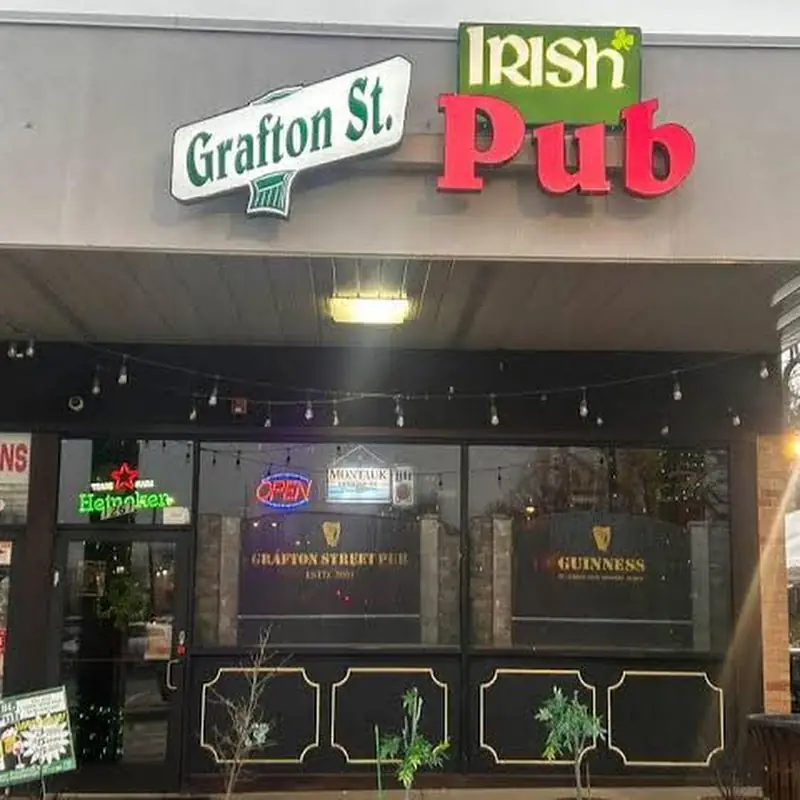 St. Patrick's Tavern & Restaurant