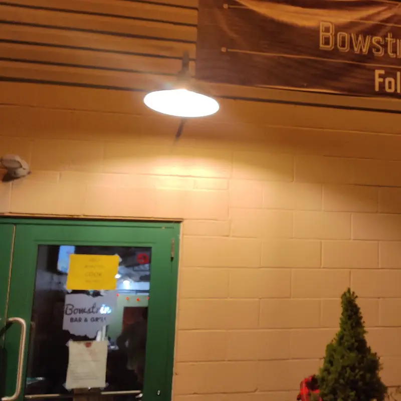 Bowstring Bar & Grill