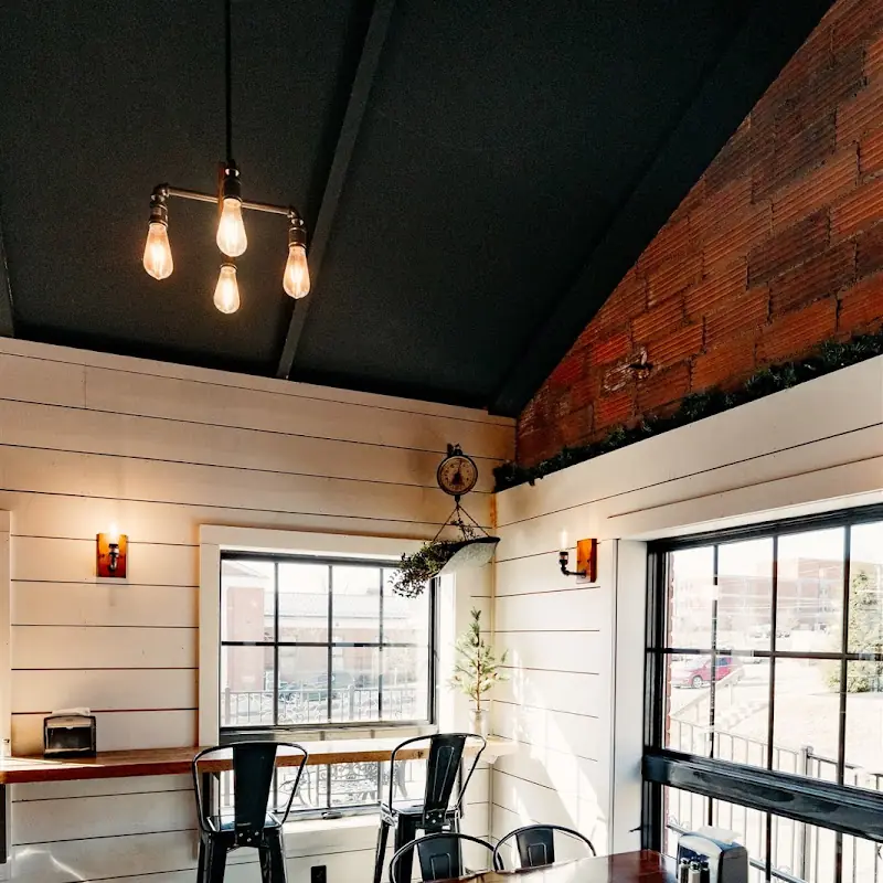 North Main Café