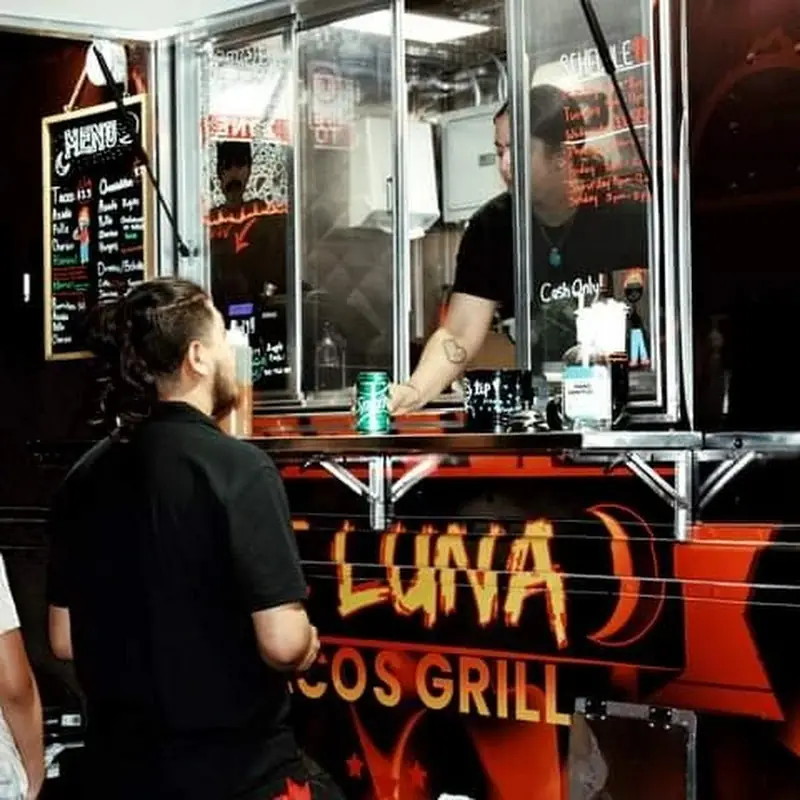 De Luna Taco Grill
