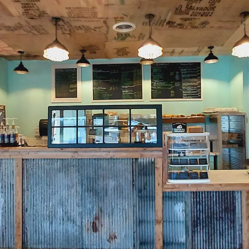 Stud Muffins Cafe & Bakery